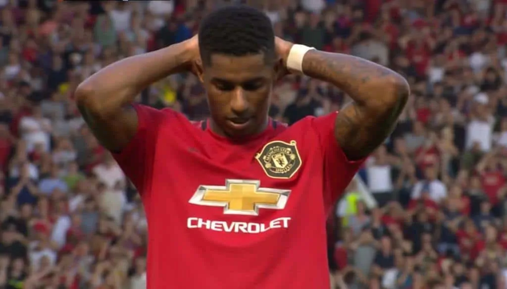 Manchester United vs Crystal Palace: Patrick van Aanholt's late goal earns shock win European Leagues Premier League Manchester United vs Crystal Palace: Patrick van Aanholt's late goal earns shock win European Leagues Premier League