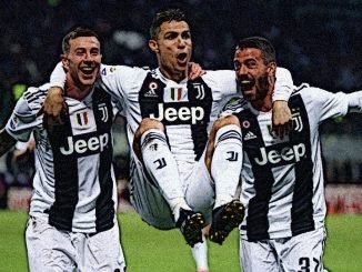 Ronaldo celebrating with Juventus teammates
