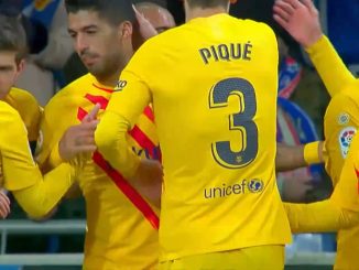 Barcelona team celebrating goal against Espanyol