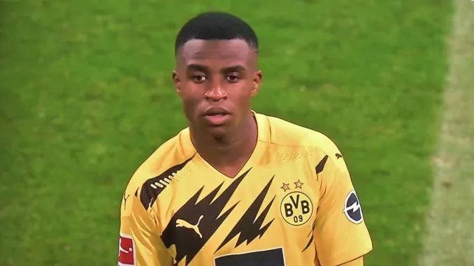 Youssoufa Moukoko-Borussia Dortmund