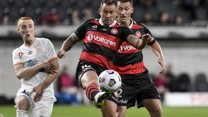 Simon Cox of Western Sydney Wanderers-Josh Brindell-South of Brisbane Roar