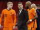 Donny van de Beek, coach Frank de Boer, Ryan Babel of Holland