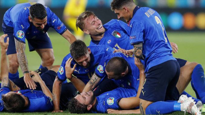 Manuel Locatelli and Ciro Immobile of Italy celebrating against Switzerland-Euro 2020