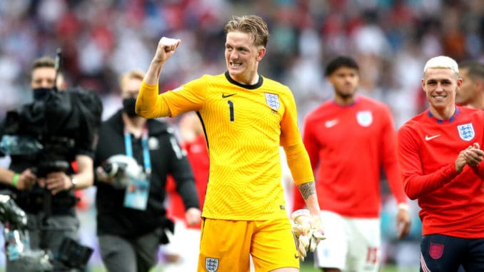 Jordan Pickford of England Jordan Pickford of England