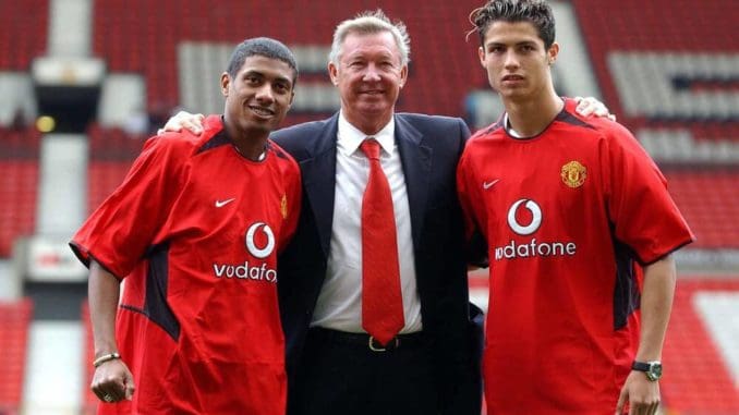 Jose Kleberson (L), TrainerAlex Ferguson (C),Cristiano Ronaldo (R) Manchester United Premier League 2003/2004